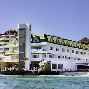 Lord Pierre Hotel